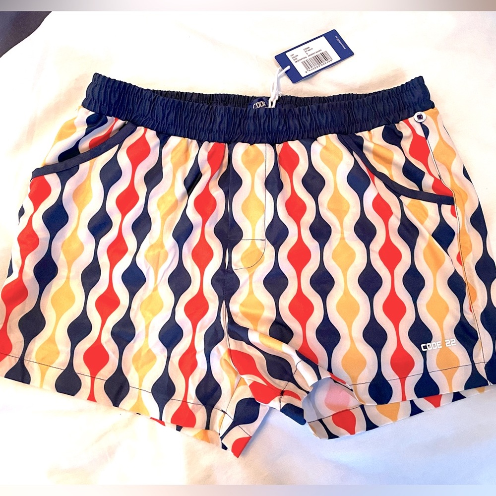 BRAND NEW Code 22 mid century pattern men’s small swim trunks